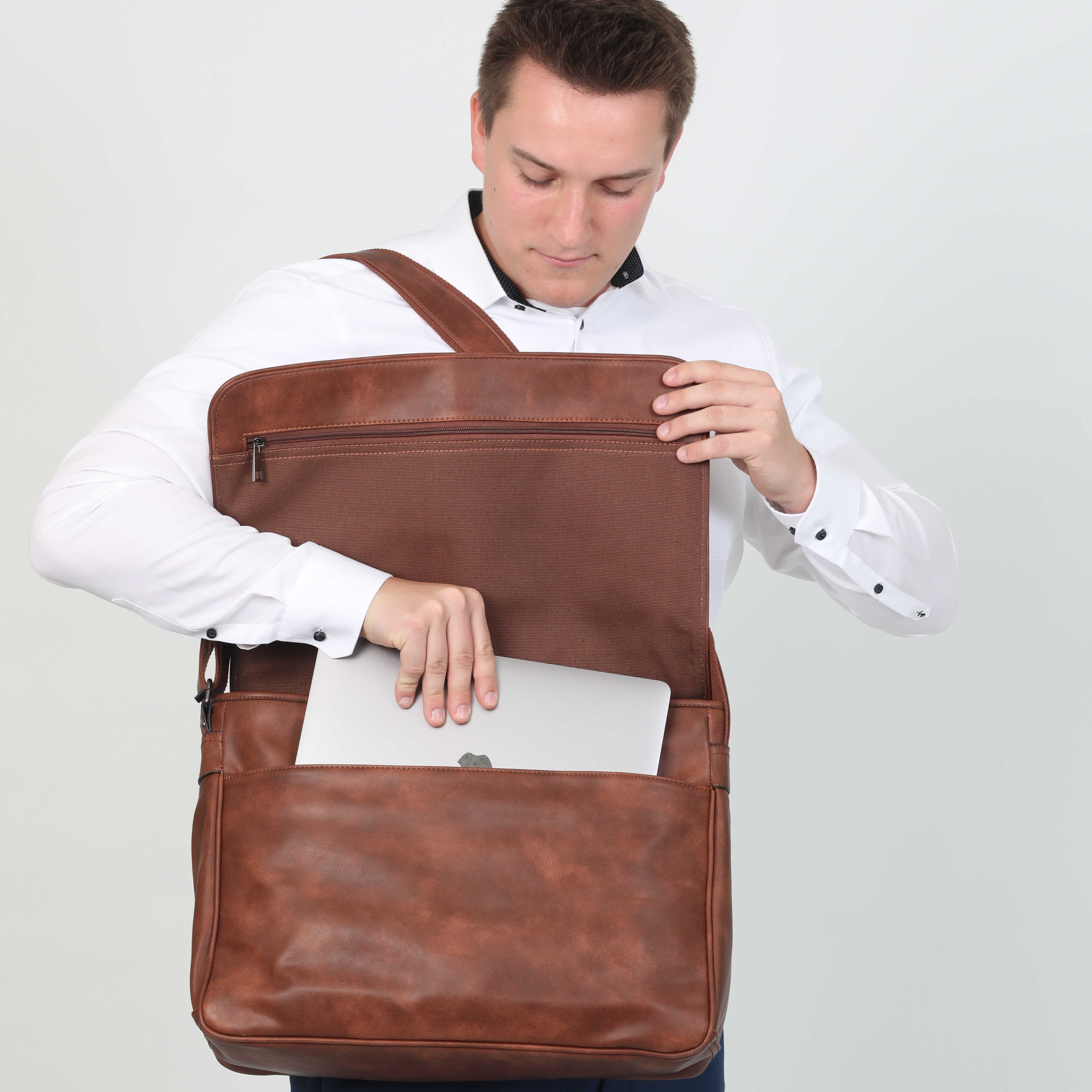 Messenger Bag (2 Colors) – K-Carroll.com